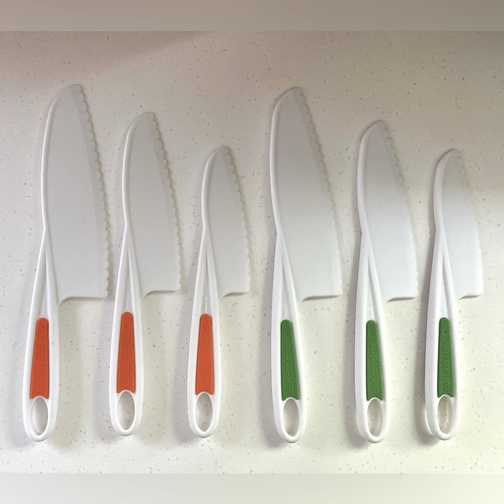 Curious Chef children’s nylon knives 2 sets